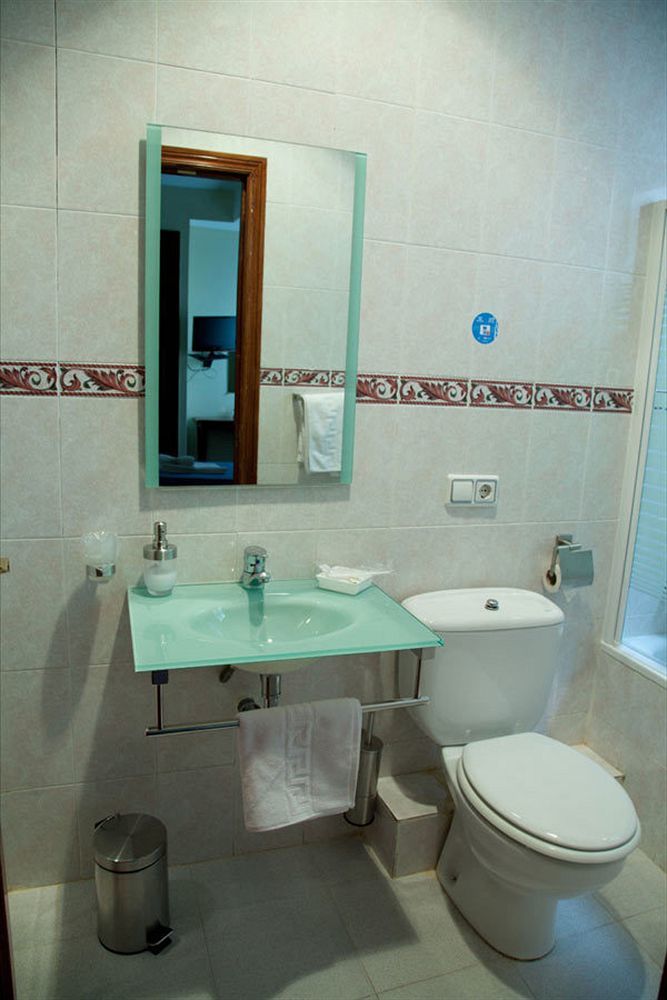 Pension San Isidro Madrid Buitenkant foto