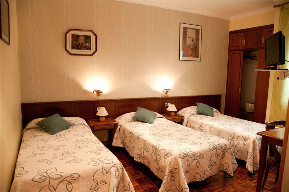 Pension San Isidro Madrid Buitenkant foto